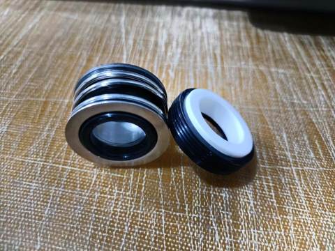 白い相手リング付きのメカニカルシール
